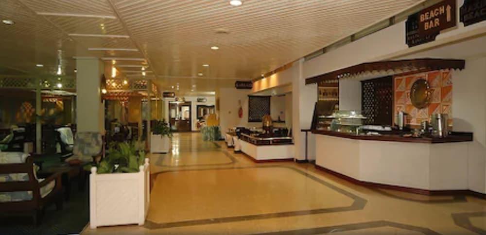 Mombasa Beach Hotel Exteriör bild
