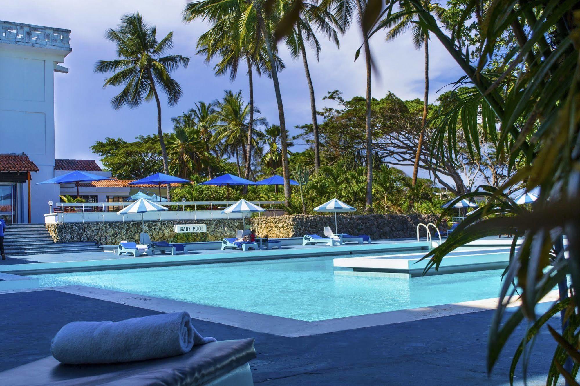 Mombasa Beach Hotel Exteriör bild