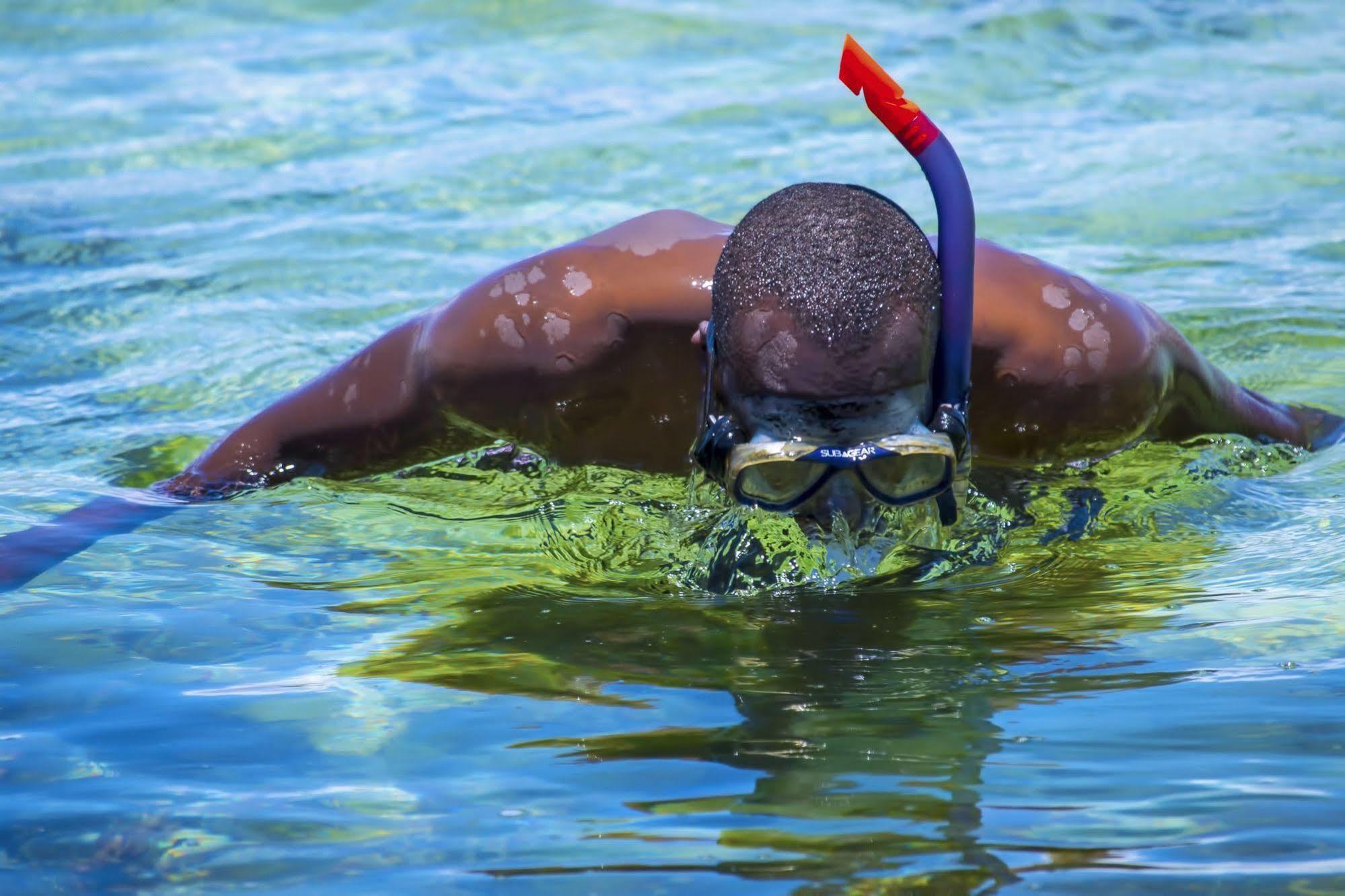 Mombasa Beach Hotel Exteriör bild